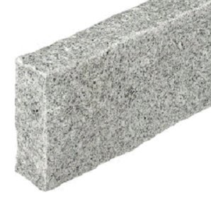 Granit Rasenkantenstein
