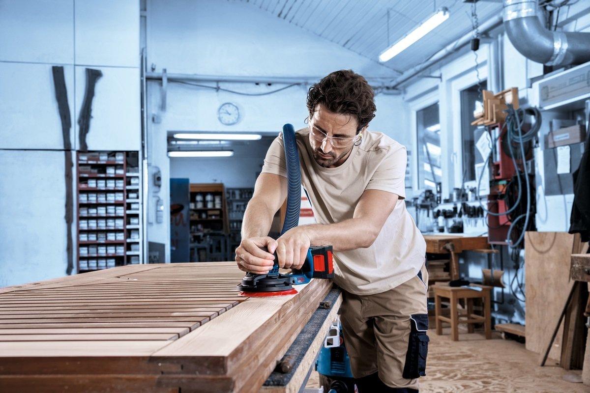Bosch Expert Akku Exzenterschleifer EXEX18V-150-5 (solo | www
